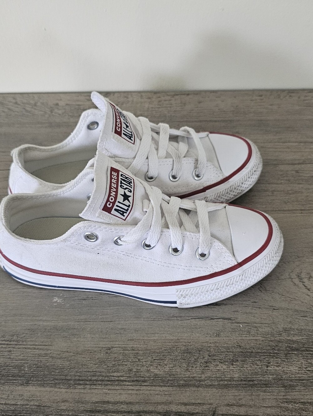 Converse All Star Kids White Canvas Sneakers with Red Trim Girl Boy Size 12 - Picture 2 of 10